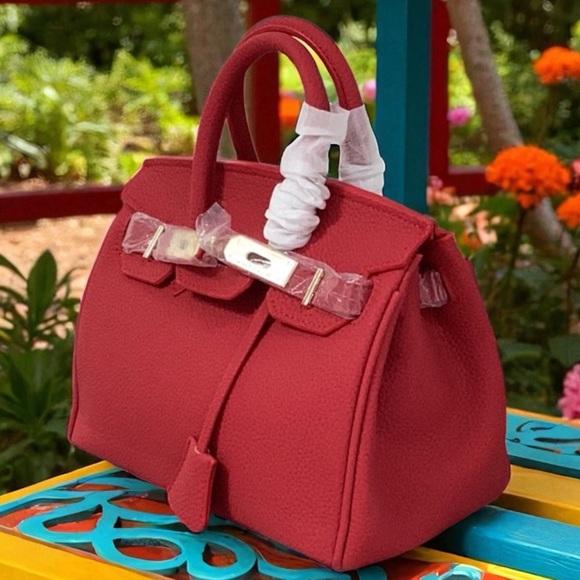 New Leather Elegant Deep Red Handbag Satchel Crossbody Lock/Key Scarf - Picture 2 of 7